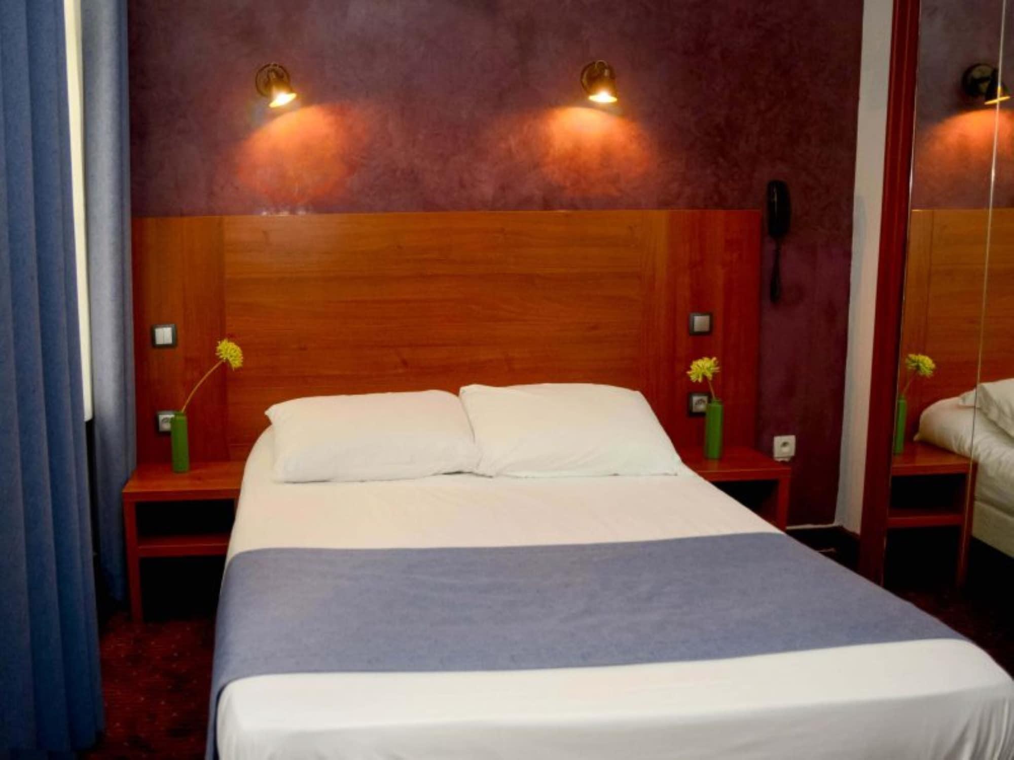 Hotel Paris Bruxelles Экстерьер фото